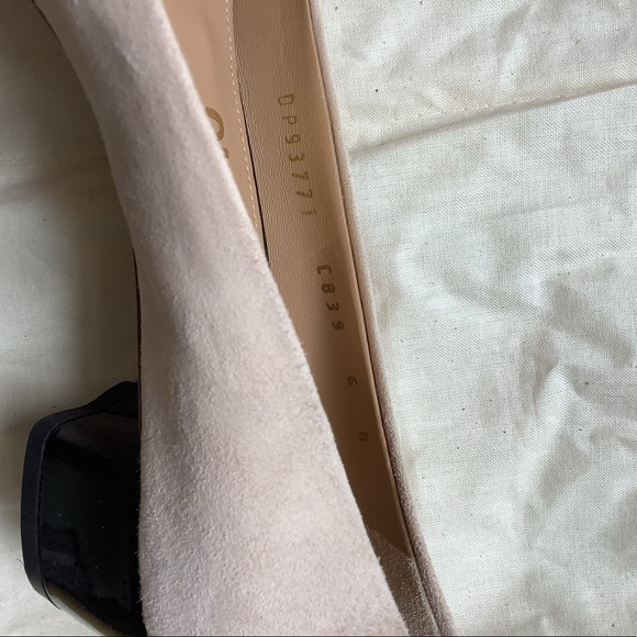 Ferragamo pump - Picture 3 of 11